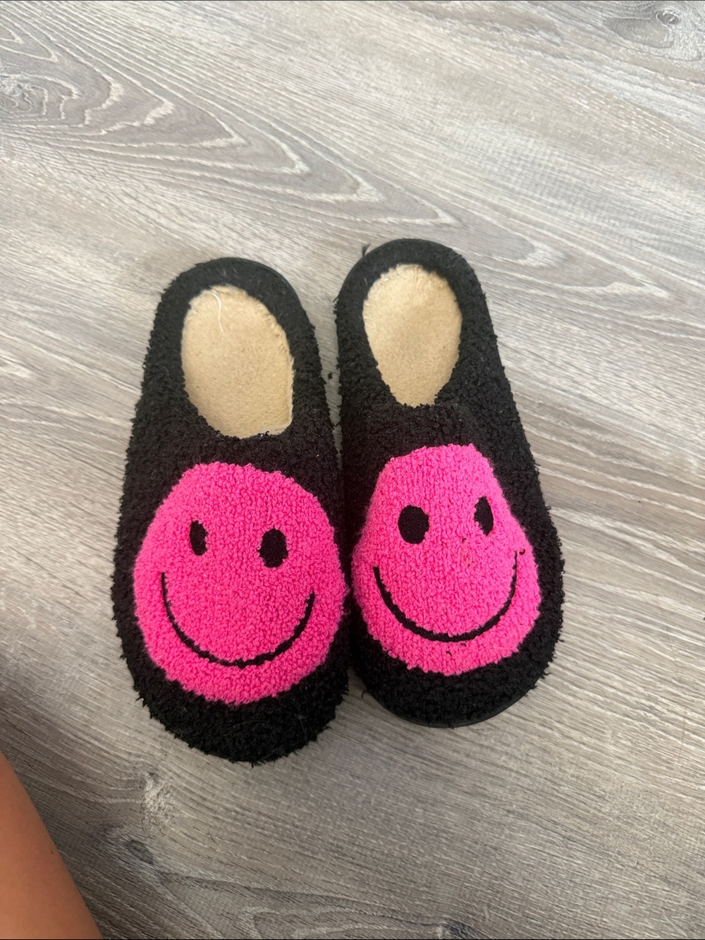 Cozy Black Fuzzy Slippers with Pink Smiley Faces